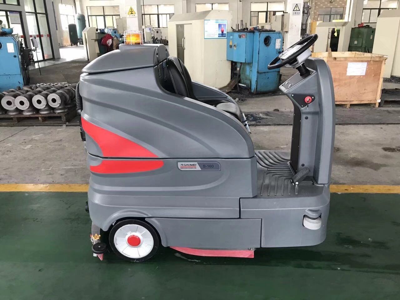 地下停車場為什么要用駕駛式洗地機？