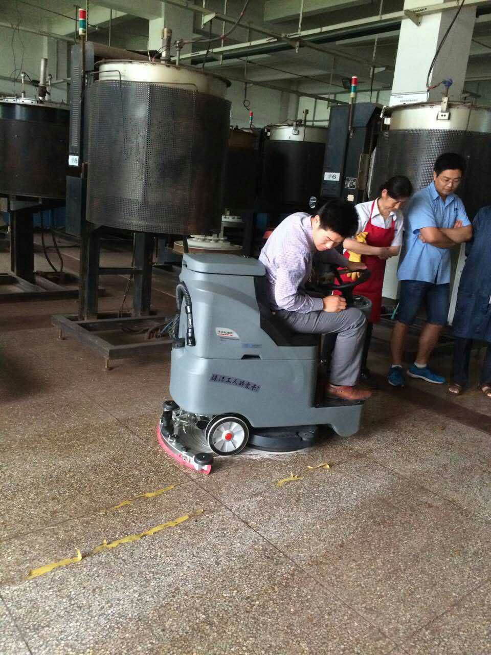 選擇高美的洗地機(jī)租賃有什么好處？