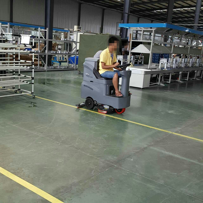 駕駛式洗地機如何選擇？