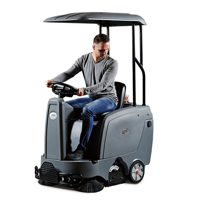 與人工相比、電動(dòng)掃地車(chē)的優(yōu)勢(shì)